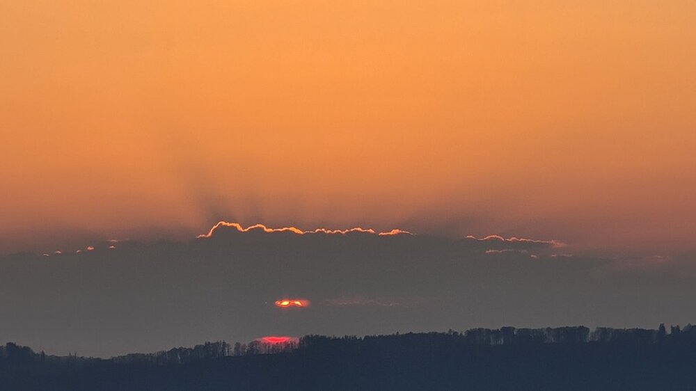 orange cloud with sun.jpg